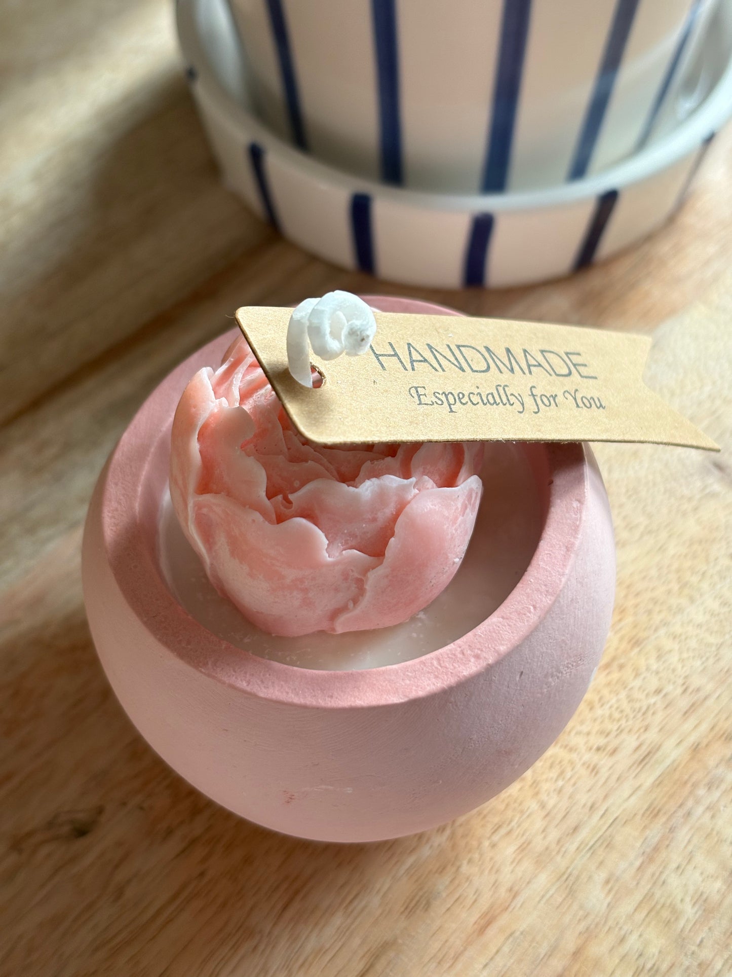 Bougie fleur rose pot rose